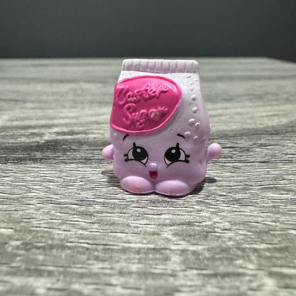 Shopkins | Bakery: Cassie Caster Sugar (6-040) - Mini Collectable Figure